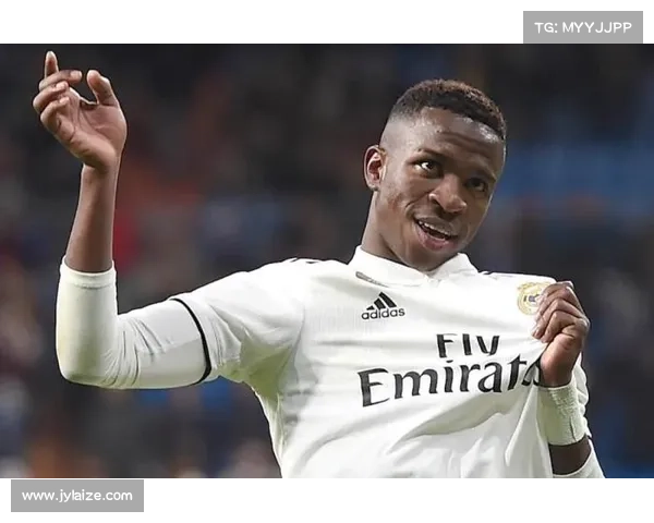 弗洛伦蒂诺致敬皇马球员豪华奖励揭示足球俱乐部管理新模式